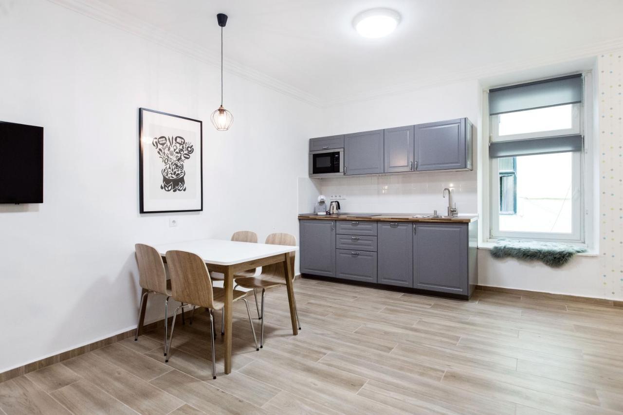 בודפשט Ny7 Apartment In Downtown מראה חיצוני תמונה