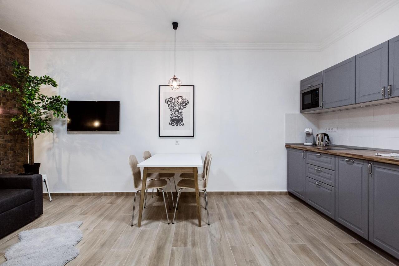 בודפשט Ny7 Apartment In Downtown מראה חיצוני תמונה